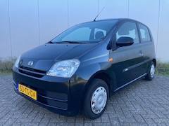 Daihatsu Cuore - 1.0-12V Osaka APK tot 13 juni 2026!! Voorzien van nieuwe remschijven + remblokken