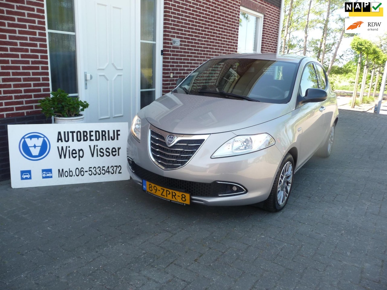 Lancia Y(psilon) - Ypsilon 0.9 TwinAir Gold - AutoWereld.nl