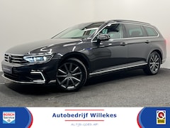 Volkswagen Passat Variant - 1.4 TSI PHEV GTE Business | NAVI | STOEL-/STUURVERWARMING | WEGKLAPBARE TREKHAAK | KEYLESS