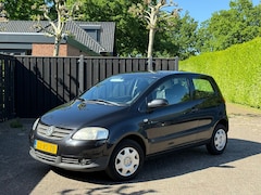 Volkswagen Fox - 1.4 Trendline APK
