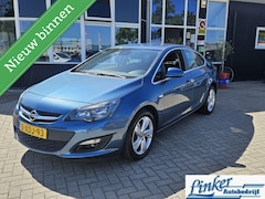 Opel Astra - 1.4 Turbo Design Edition SEDAN TREKH GEEN AFLVERKOSTEN