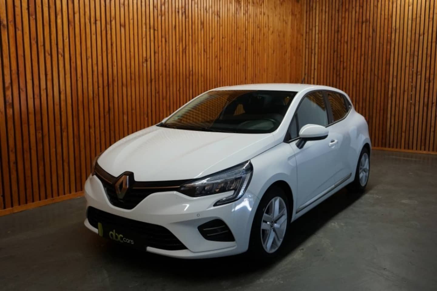 Renault Clio - 1.6 E-TECH HYBRID BUSINESS ZEN AUTOMAAT - AutoWereld.nl