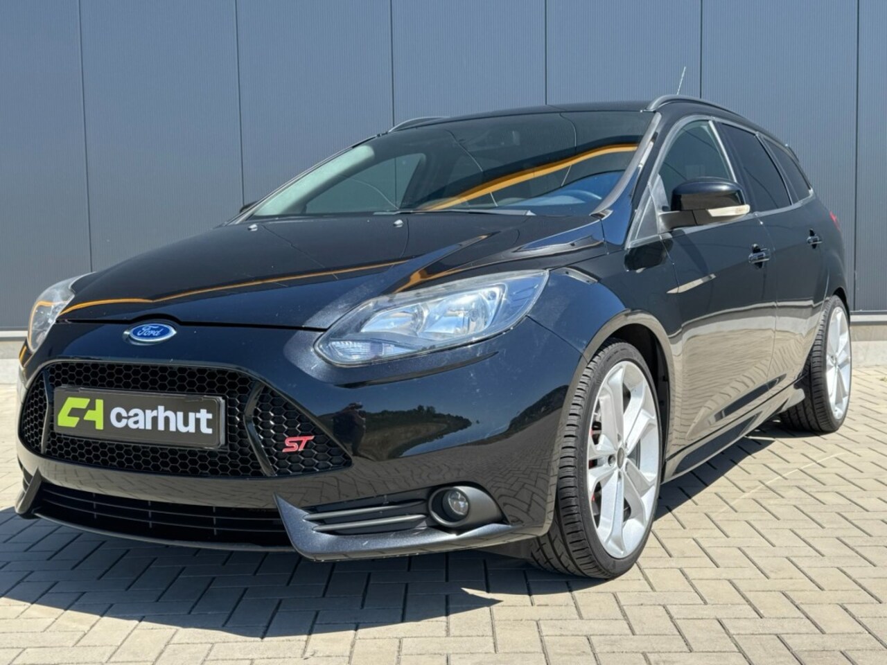 Ford Focus Wagon - 2.0 Ecoboost ST3 Wagon. 250 PK, cruise, recent onderhoud - AutoWereld.nl