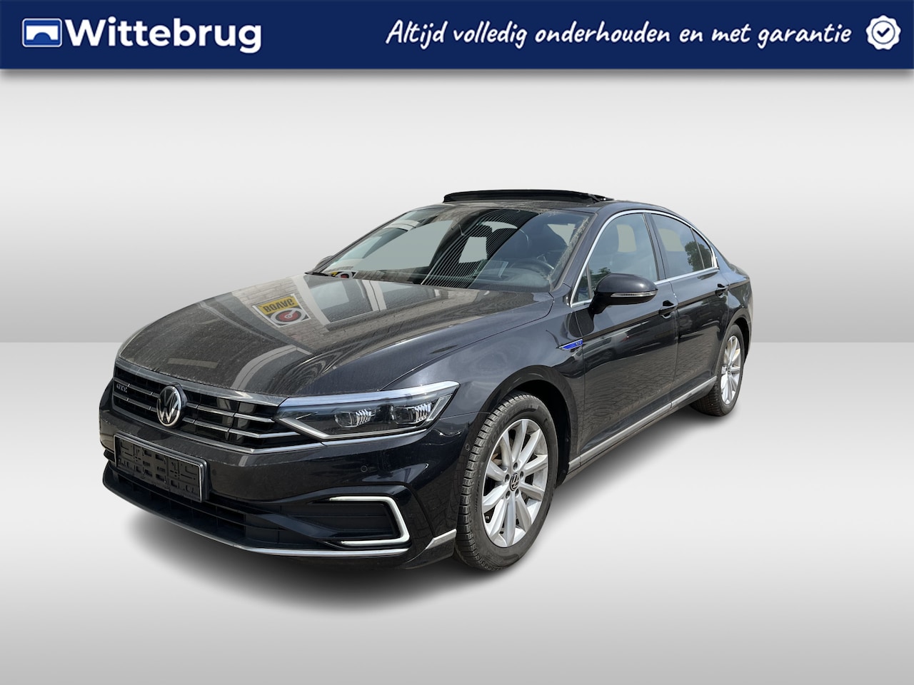 Volkswagen Passat - 1.4 TSI PHEV GTE Business / AUTOMAAT/ PANO/ 360 CAMERA/ PARK. SENSOREN/ DODE HOEK/ ERGO CO - AutoWereld.nl