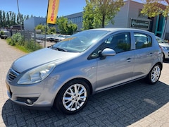 Opel Corsa - 1.4-16V Enjoy - 5 DRS - TREKHAAK - NIEUWE APK