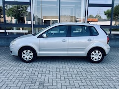 Volkswagen Polo - 1.4-16V Optive