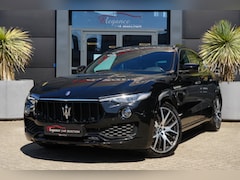 Maserati Levante - 3.0 V6 AWD GranSport 350pk Panoramadak/Stoelverwarming/Camera