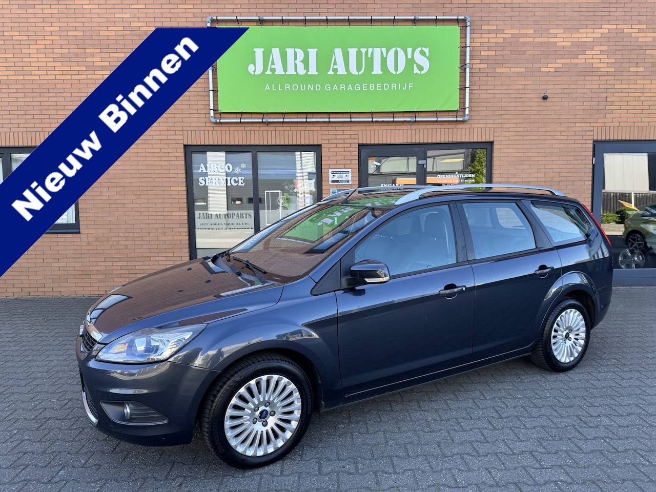Ford Focus Wagon - 2.0 Titanium Weinig km - AutoWereld.nl