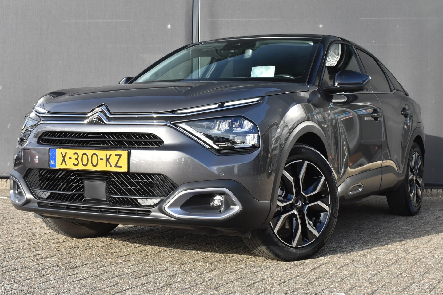 Citroën Ë-C4 - Max 54 kWh 3 Fase | Massagestoelen | Vol-Leder | 360 Camera | Stoelverwarming | Adaptive C - AutoWereld.nl