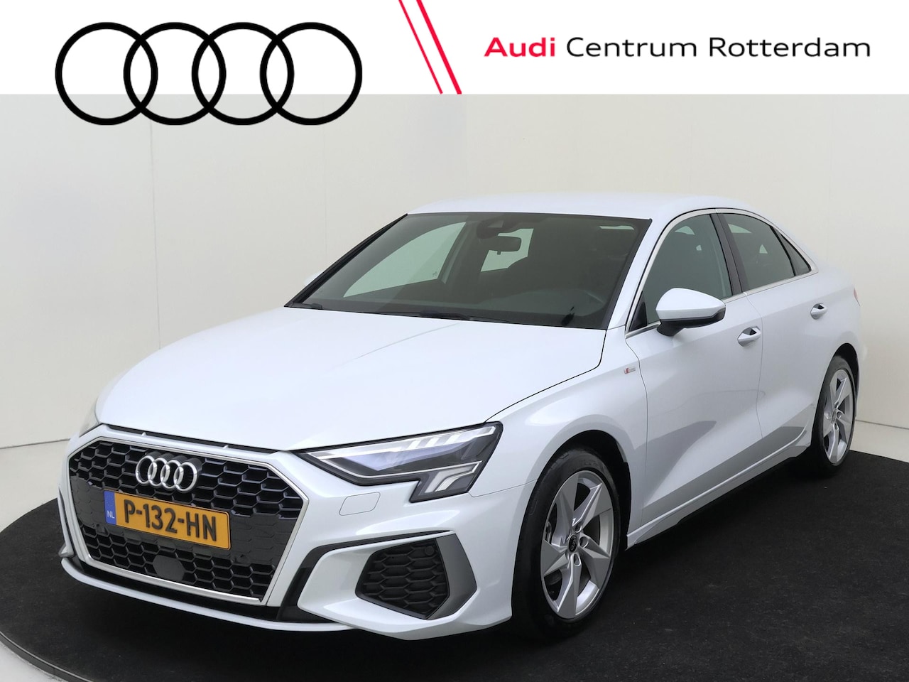 Audi A3 Limousine - 30 TFSI S edition | Navigatie Plus | Full LED verlichting | S-line interieur | CarPlay | C - AutoWereld.nl