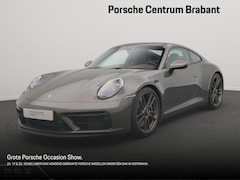 Porsche 911 - Carrera 4 GTS