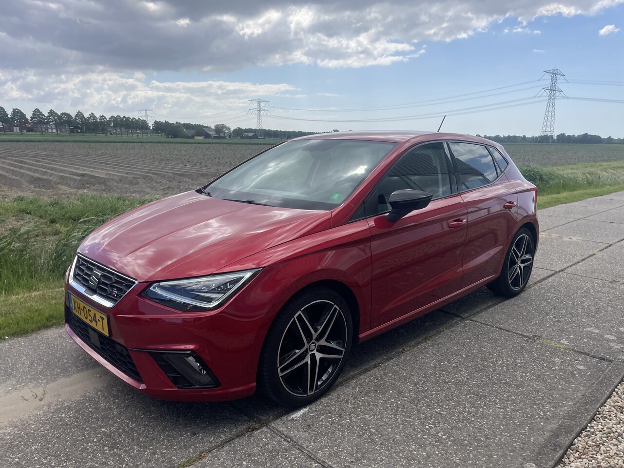 Seat Ibiza - 1.0 TSI FR Business Intense 1.0 TSI FR Business Intense, Virtual Cockpit, Apple Carpl./Andr., Ad cruise control, Beats - AutoWereld.nl