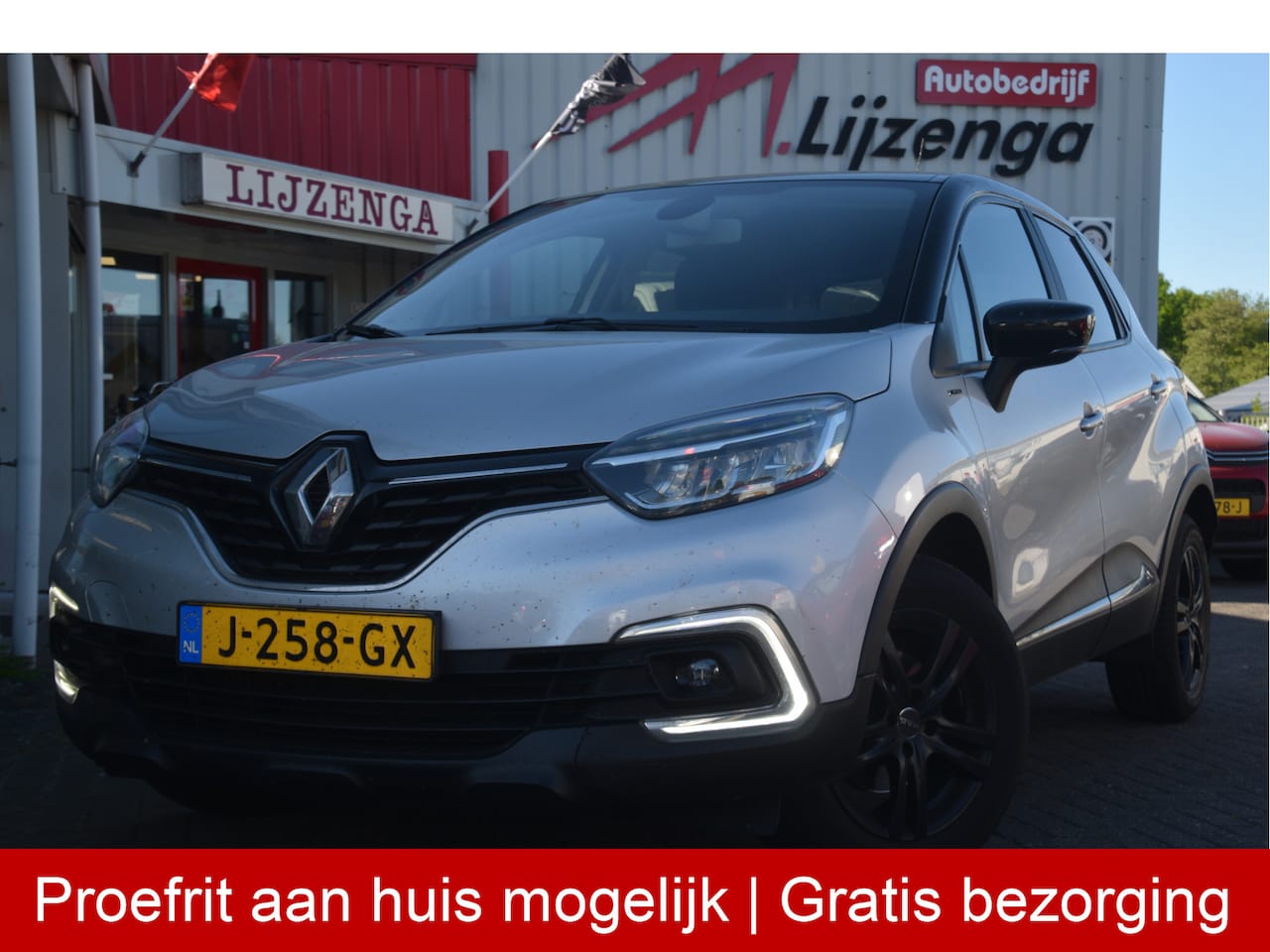 Renault Captur - 1.3 TCe Intens Carplay | Keyless | LED | Camera | DAB - AutoWereld.nl