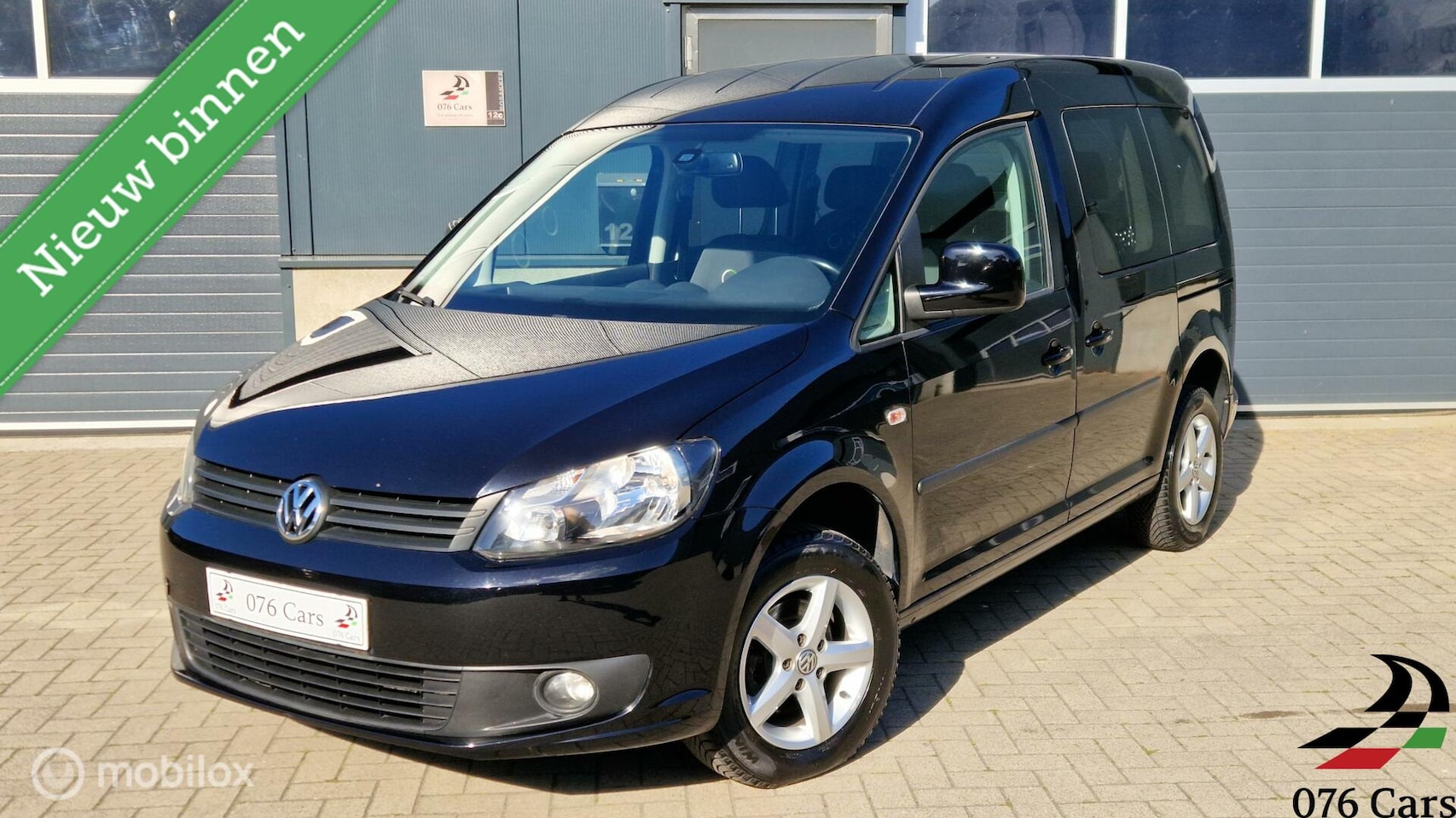 Volkswagen Caddy - Combi 1.2 TSI Highline / NAVI / STOELVERWARMING / TREKHAAK / PARKEERSENSOREN / STUURBEDIEN - AutoWereld.nl