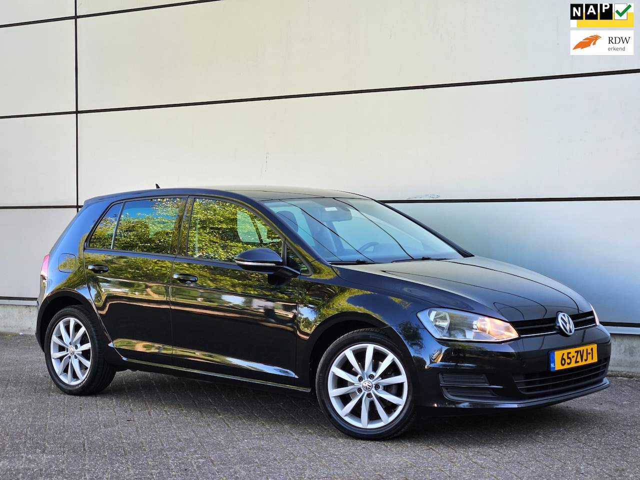 Volkswagen Golf - 1.6 TDI Comfortline 2e Eignr |Automaat |Navi |Clima |Cruise |Lmv |Nap |Boekjes - AutoWereld.nl