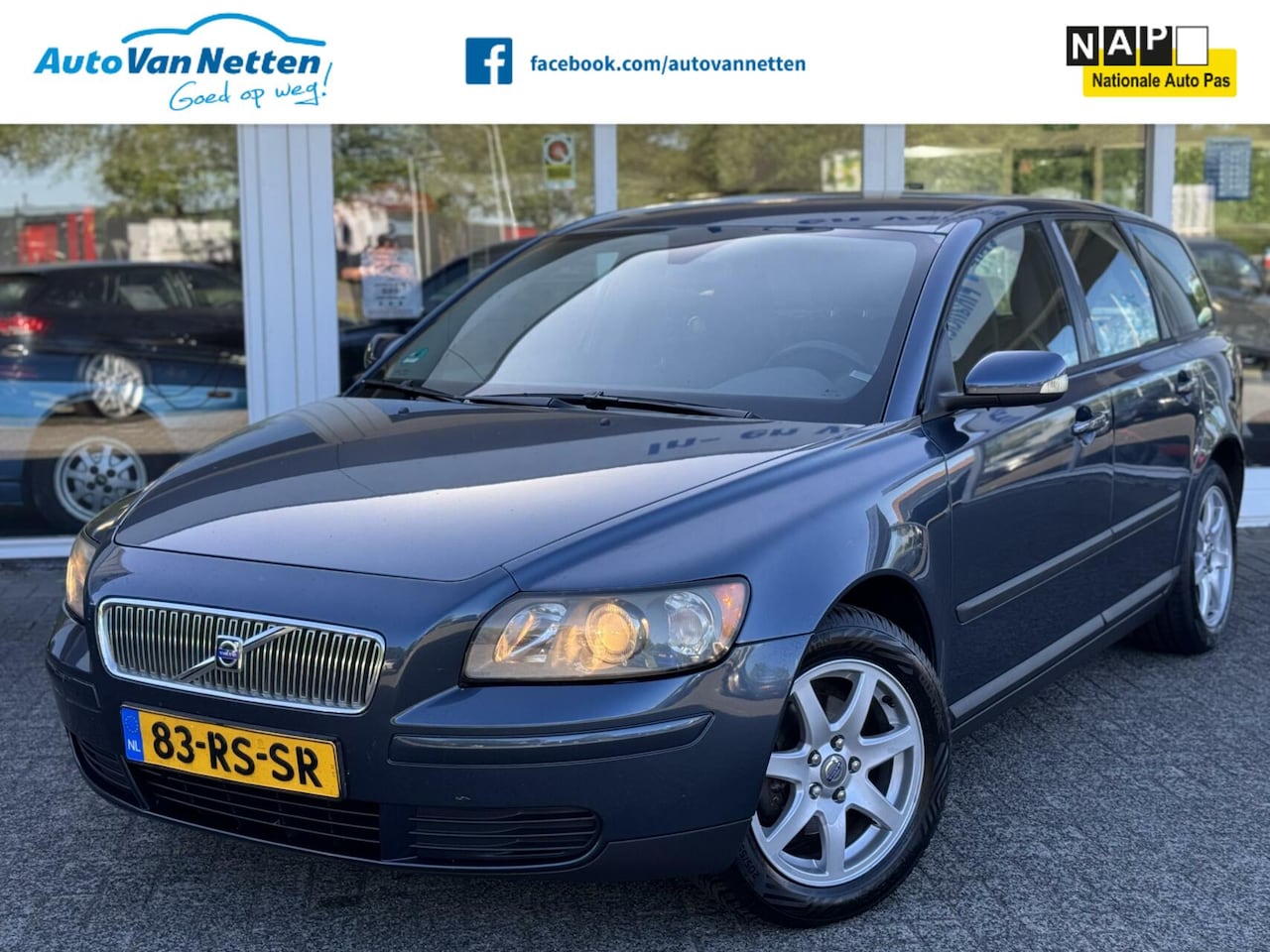 Volvo V50 - 1.8 16v 125pk,Clima,Cruise,Lmv,Trekhaak,Radio/cd,Kinetic - AutoWereld.nl