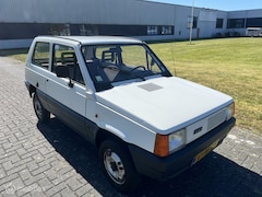 Fiat Panda - 34 Van Uitvoering / Belasting Vrij / APK /