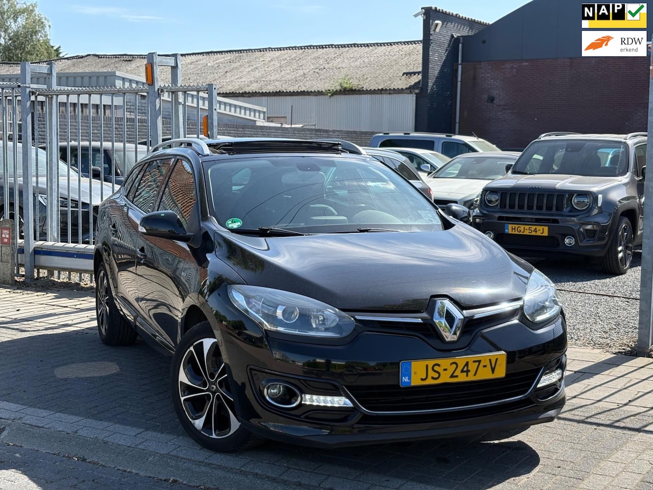 Renault Mégane Estate - 1.2 TCe Bose | Panoramadak | R-Link | 17” LMV | - AutoWereld.nl