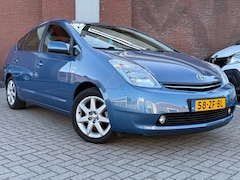 Toyota Prius - 1.5 VVT-i Business Edition|AUTOMAAT|GOED-ONDERHOUDEN|NAP