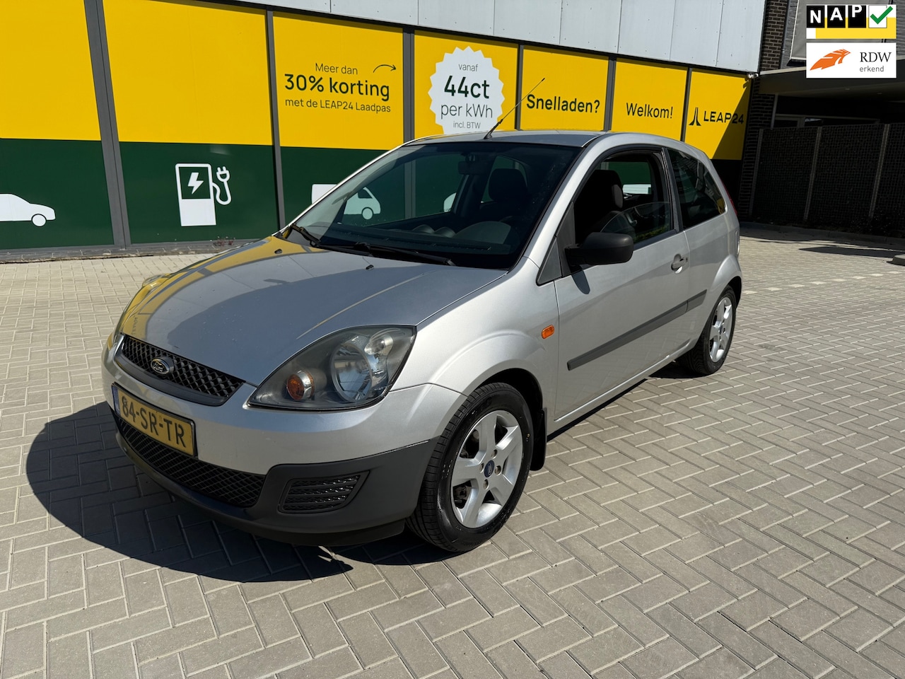 Ford Fiesta - 1.3-8V Champion *NETJES* - AutoWereld.nl