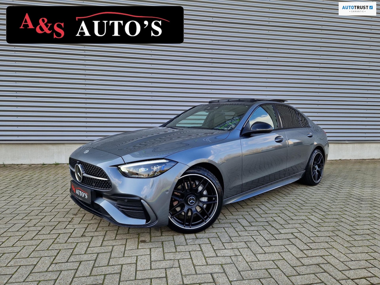 Mercedes-Benz C-klasse - 300 e AMG Panodak Distronic Memory 360camera Carbon 19inc - AutoWereld.nl