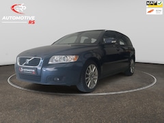 Volvo V50 - 2.0 Sport | Navigatie | Cruise Control | 17” LM Velgen | Memory Stoel | Luxe & Sportief"
