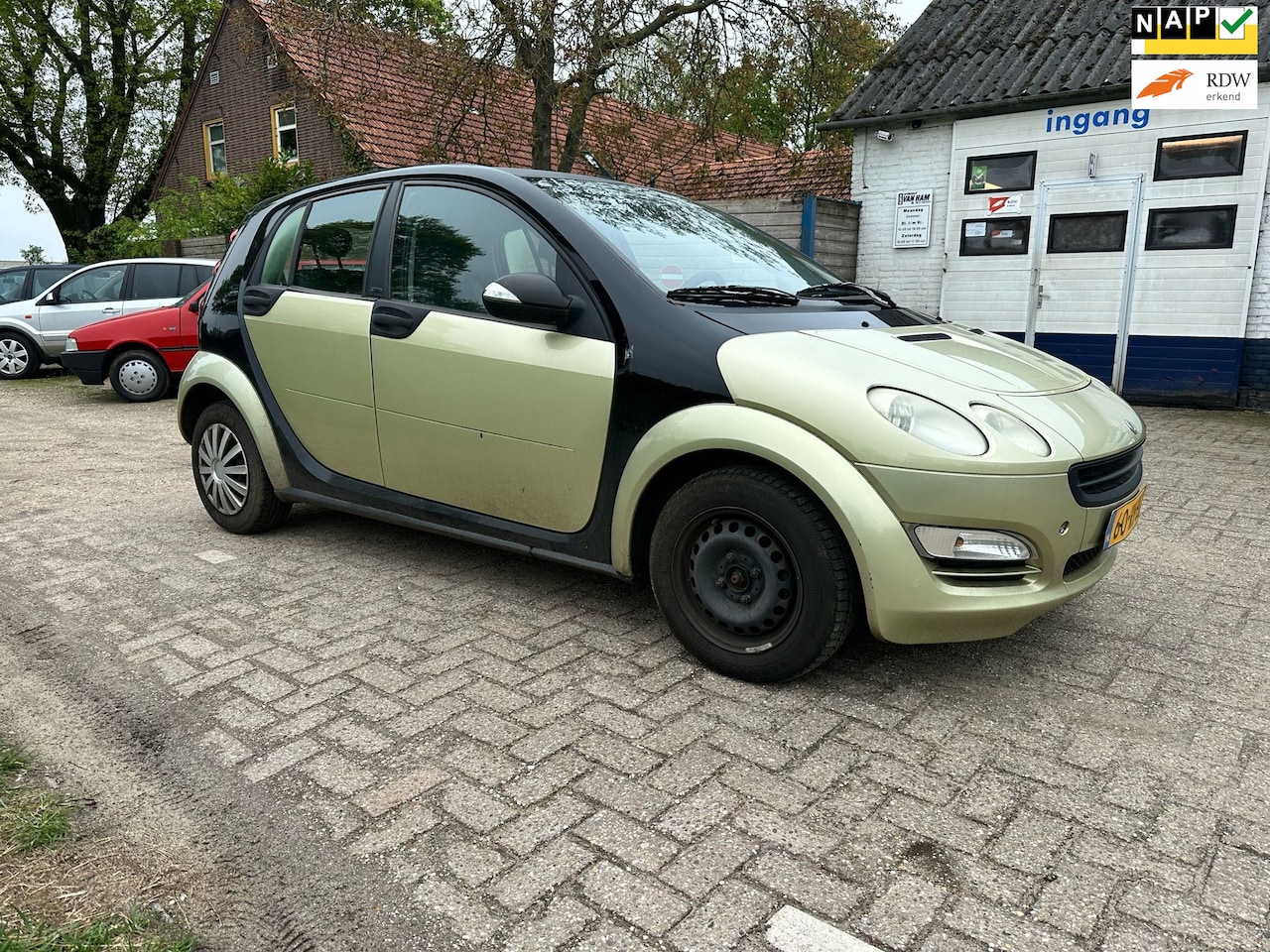 Smart Forfour - 1.1 pulse 1.1 pulse, incl. nw APK, nap, stuurbekrachtiging - AutoWereld.nl