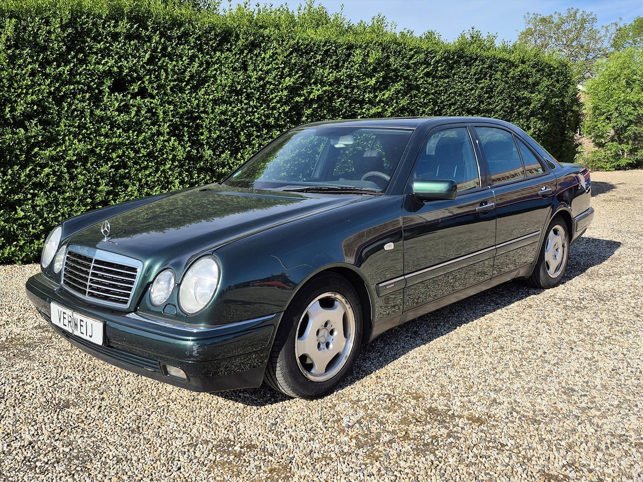 Mercedes-Benz E-klasse - 3.2 E320 Automaat Avantgarde | Clima | Cruise | Schuif- / Kanteldak | Trekhaak - AutoWereld.nl