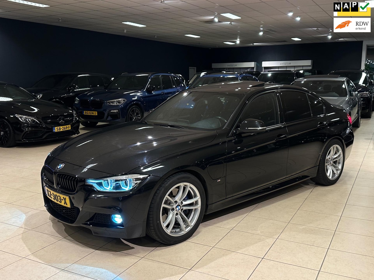 BMW 3-serie - 330e|M-SPORT|BTW|LCI|INDIVIDUAL|KEYLESS|H&K|TOP - AutoWereld.nl