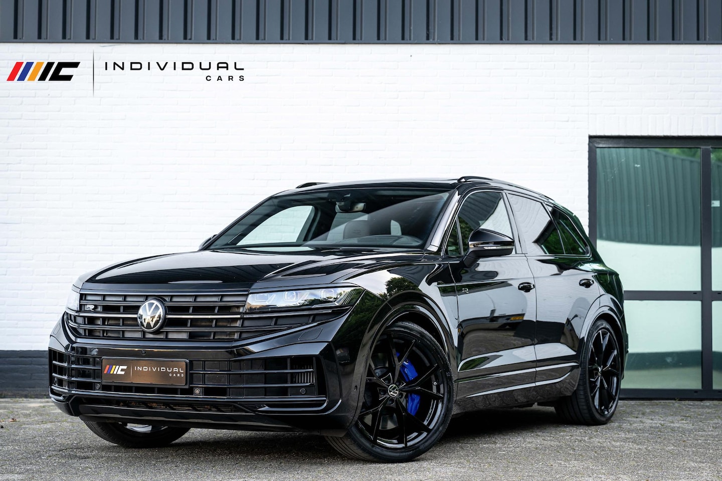 Volkswagen Touareg - 3.0 TSI eHybrid R 4M Puglia DynAudio Trekhaak - AutoWereld.nl
