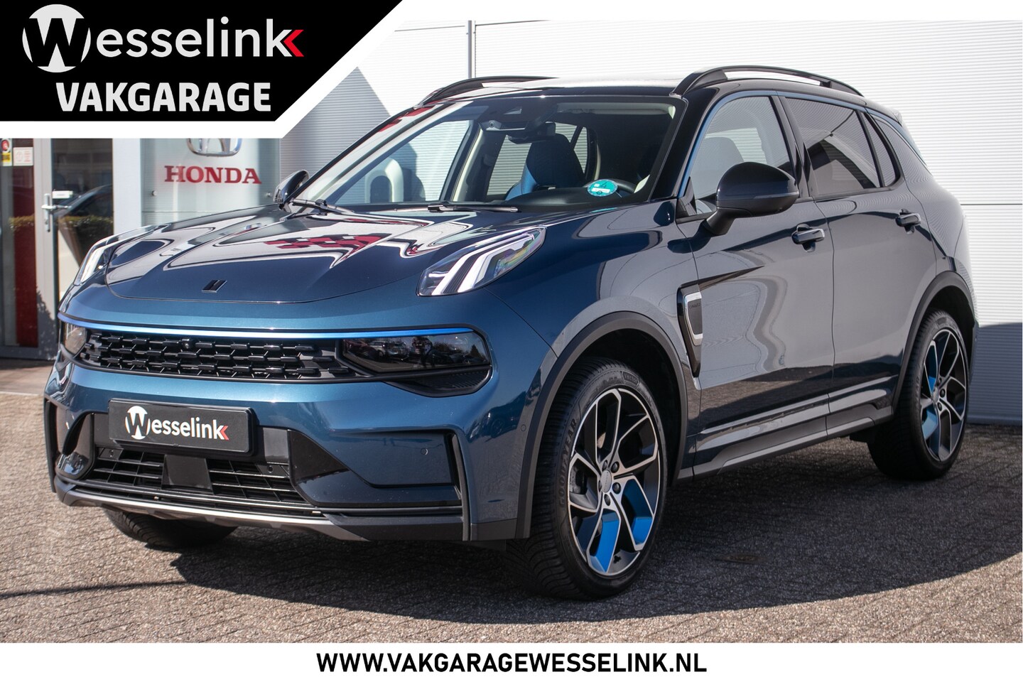 Lynk & Co 01 - 1.5 All-in rijklaarprijs | Nav | 360 cam | Schuif/-kanteldak | Mem. stoel | 1800 KG trekge - AutoWereld.nl
