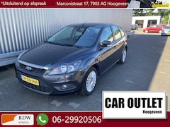 Ford Focus - 1.6 Titanium Clima, Navi, CC, Voorruitvw, PDC, LM, Trekh, z.g.a.n. APK – Inruil Mogelijk –