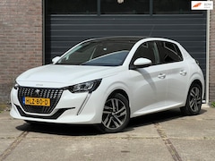 Peugeot 208 - Allure Pack 100pk | Panoramadak | Adapt. Cruise Control | Stoelverwarming | Digitaal dashb