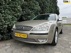 Ford Mondeo - 2.0-16V Platinum