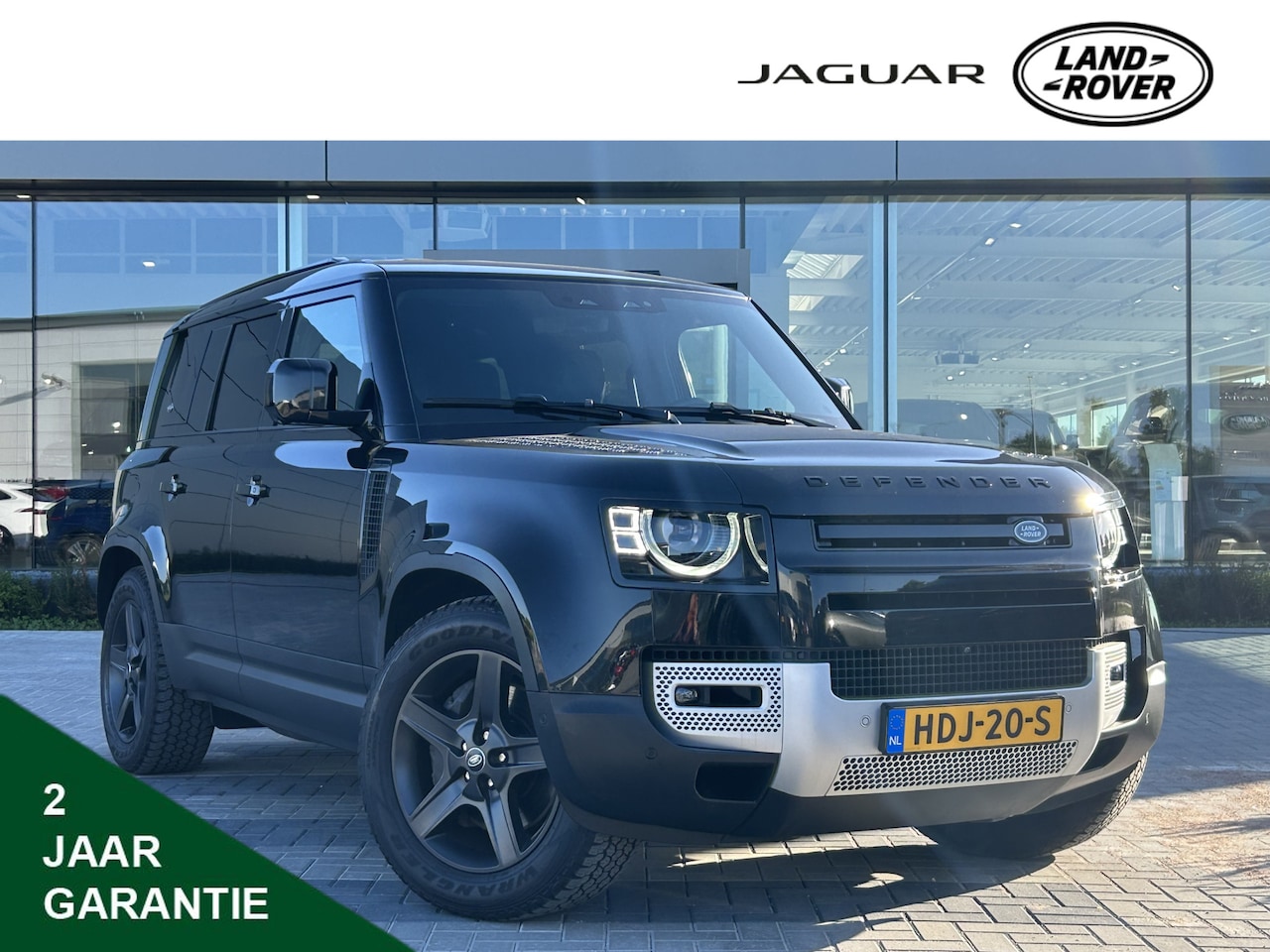 Land Rover Defender 110 - P400e 404pk AWD 110 S | Koelkast | 360gr Camera | Adaptive Cruise | Sfeerverlichting | - AutoWereld.nl