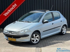 Peugeot 206 - 1.4 XT |NIEUWE APK|