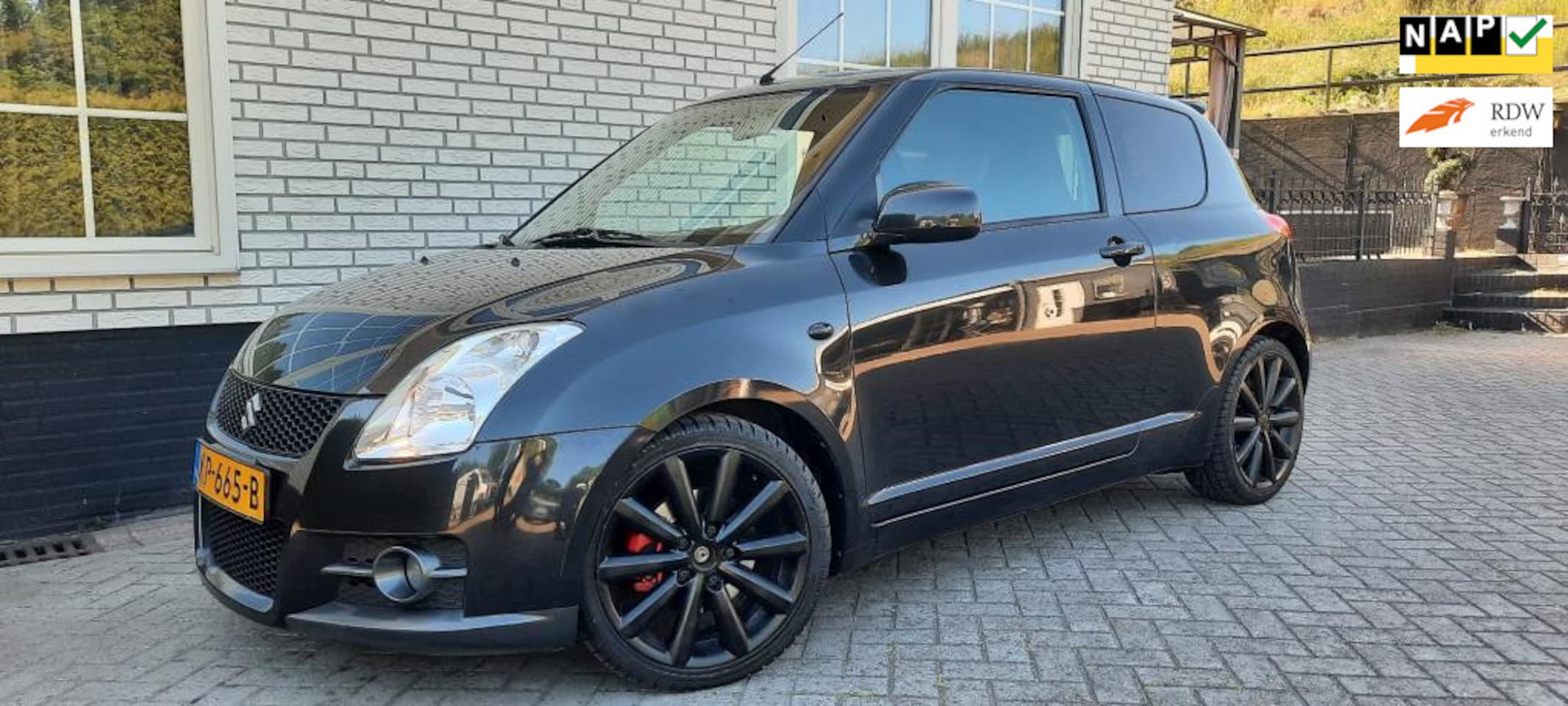 Suzuki Swift - 1.6 Sport jaar apk 17 inch en stoelverwarming - AutoWereld.nl