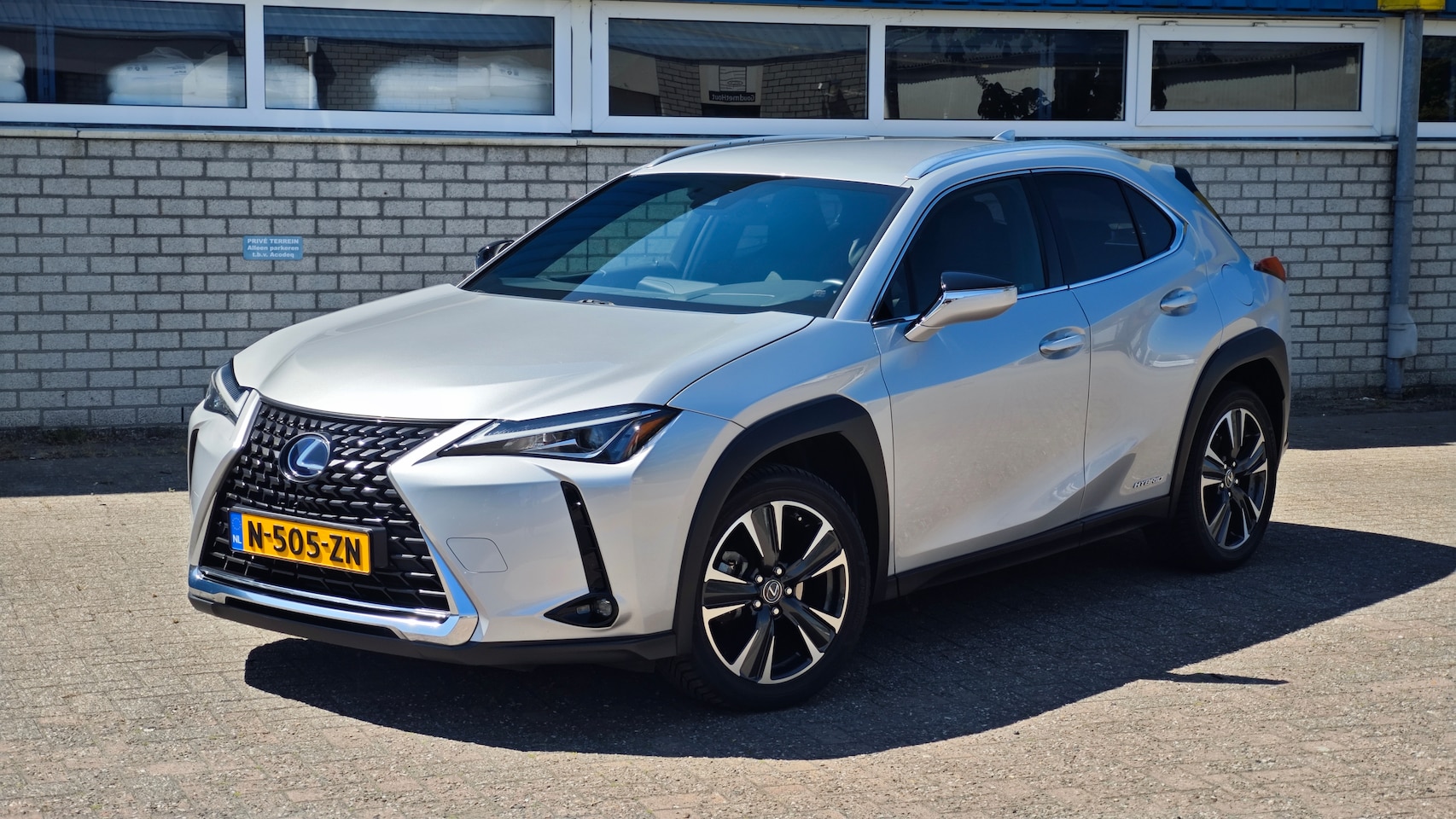 Lexus UX - 250h Luxury Line - AutoWereld.nl