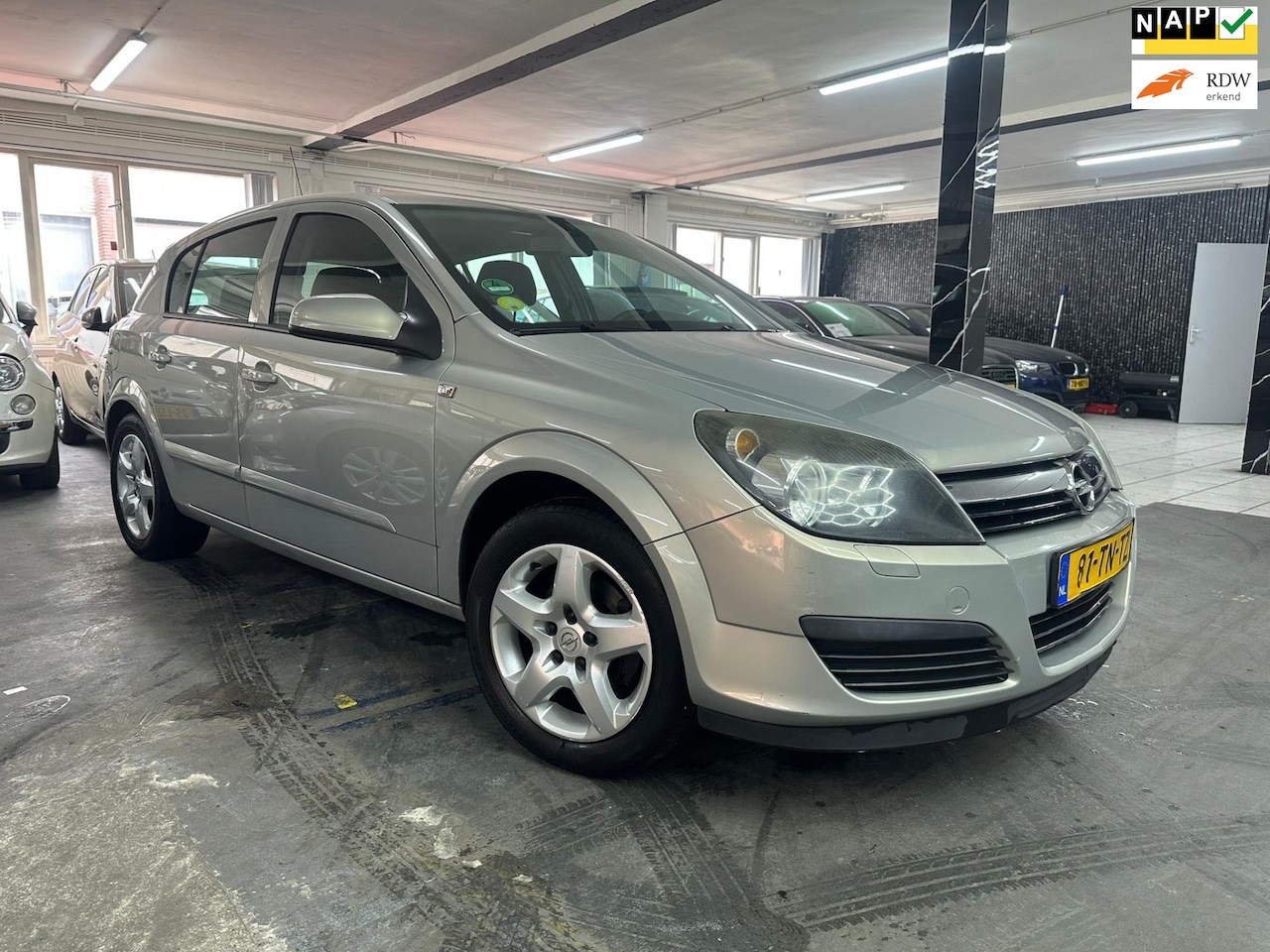 Opel Astra - 1.6 Edition - Airco - Automaat - AutoWereld.nl