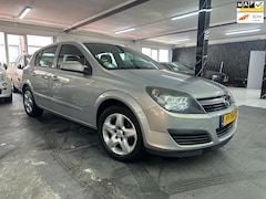 Opel Astra - 1.6 Edition - Airco - Automaat