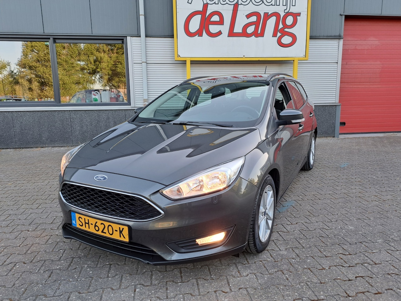 Ford Focus Wagon - 1.0 Lease Edition slechts 57.000km! 1e eigenaar! - AutoWereld.nl
