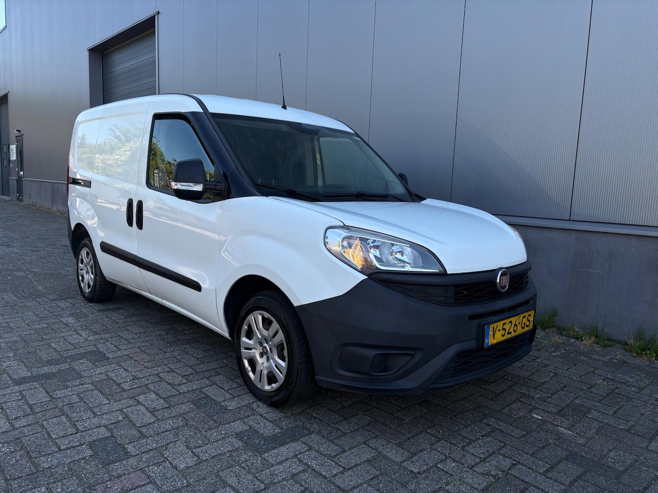 Fiat Doblò Cargo - 1.3 MJ L1H1 Actual 1.3 MJ L1H1 Actual, NAP - AutoWereld.nl