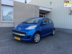 Peugeot 107 - 1.0-12V XR NIEUW APK