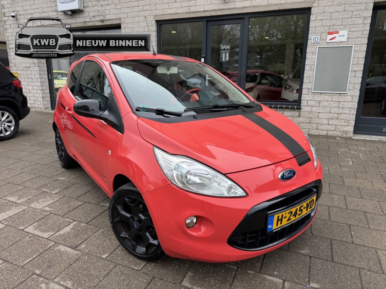 Ford Ka - 1.2 Individual Carbon Interieur unieke auto - AutoWereld.nl