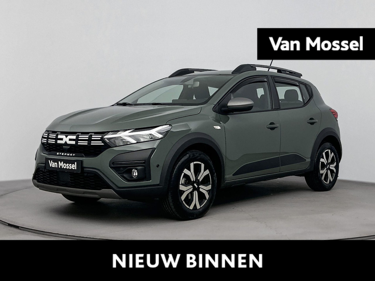 Dacia Sandero Stepway - 1.0 TCe 90Pk Expression | Schuif/-kantel dak | Parkeersensoren | Achteruitrijcamera | Appl - AutoWereld.nl