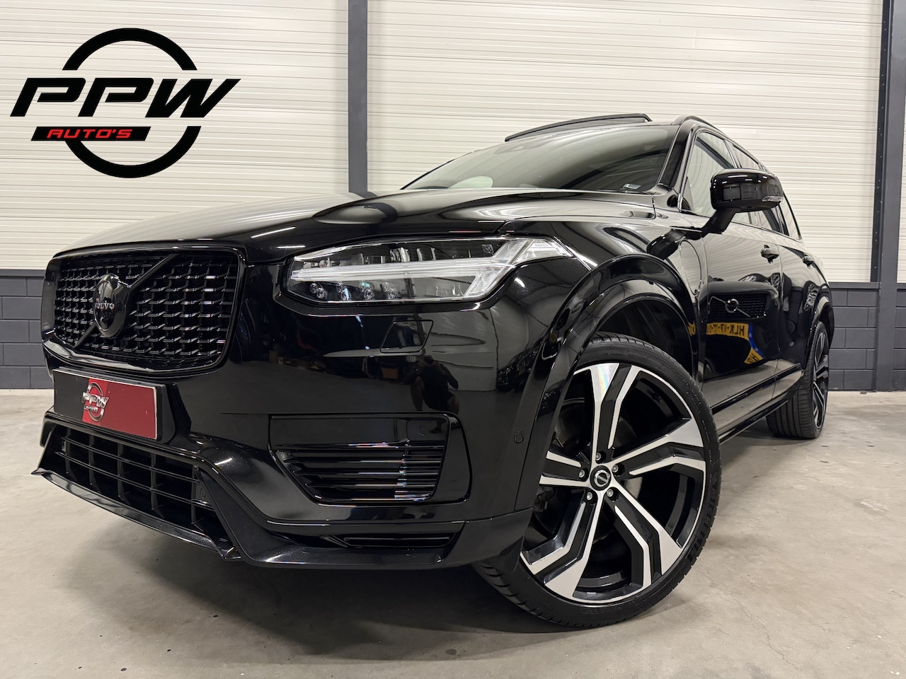 Volvo XC90 - T8 Recharge AWD R-Design Long Range 455PK PANO/LUCHTVERING/TREKHAAK/HEAD-UP/360CAMERA/H&K/ - AutoWereld.nl
