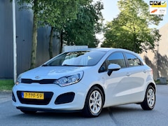 Kia Rio - 1.2 CVVT ComfortLine|NAVI|AIRCO|5DEURS|INCL JAAR APK
