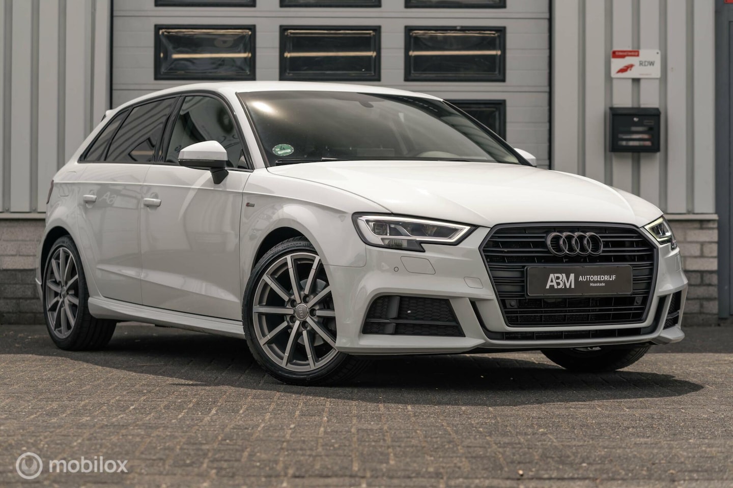 Audi A3 Sportback - 35 TFSI CoD S-Line 150PK VIRTUL MATRIX LED - AutoWereld.nl