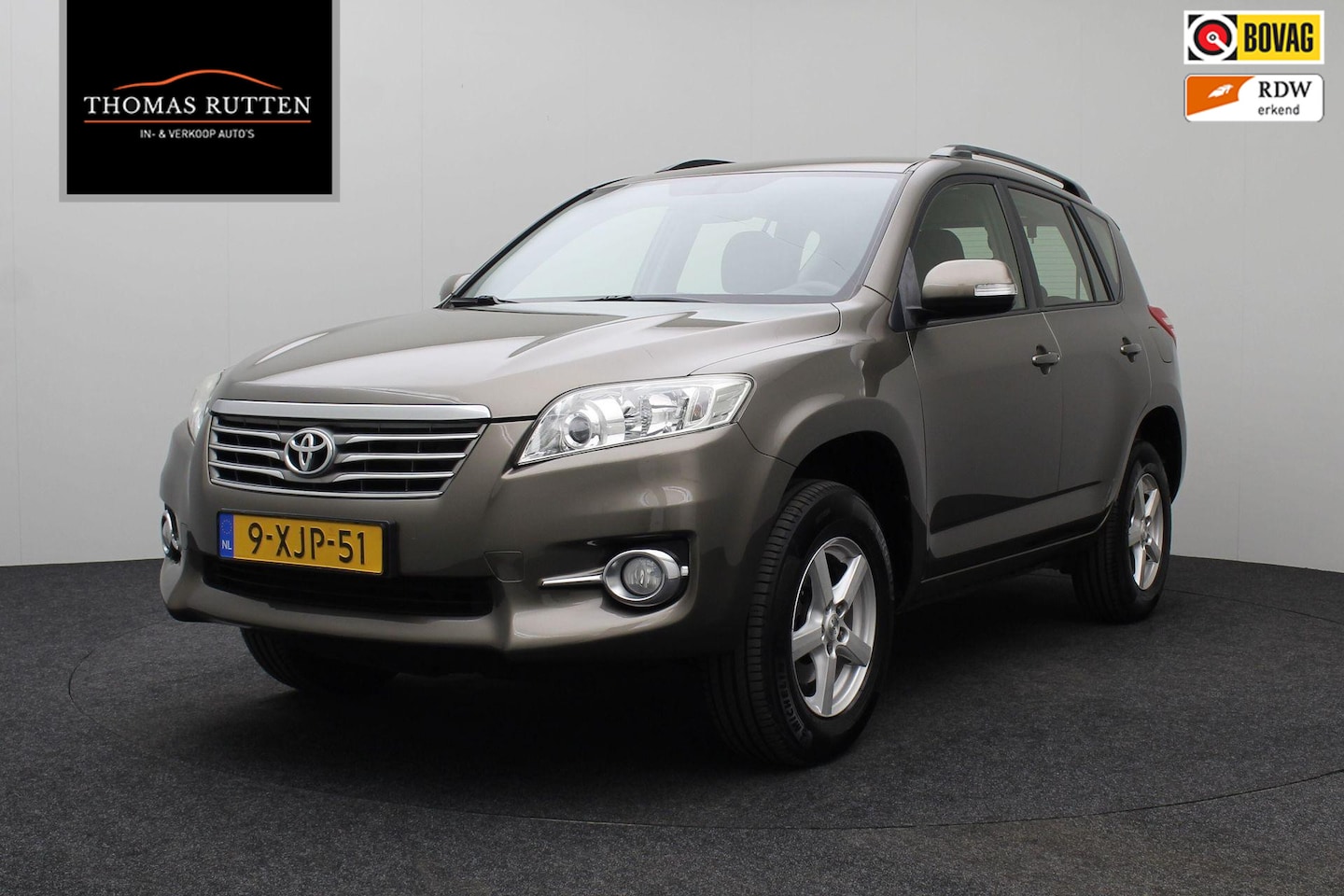 Toyota RAV4 - 2.0 VVTi Comfort 2WD 2012 | Airco | Navigatie | Goed Onderhouden | Trekhaak Afneembaar | P - AutoWereld.nl