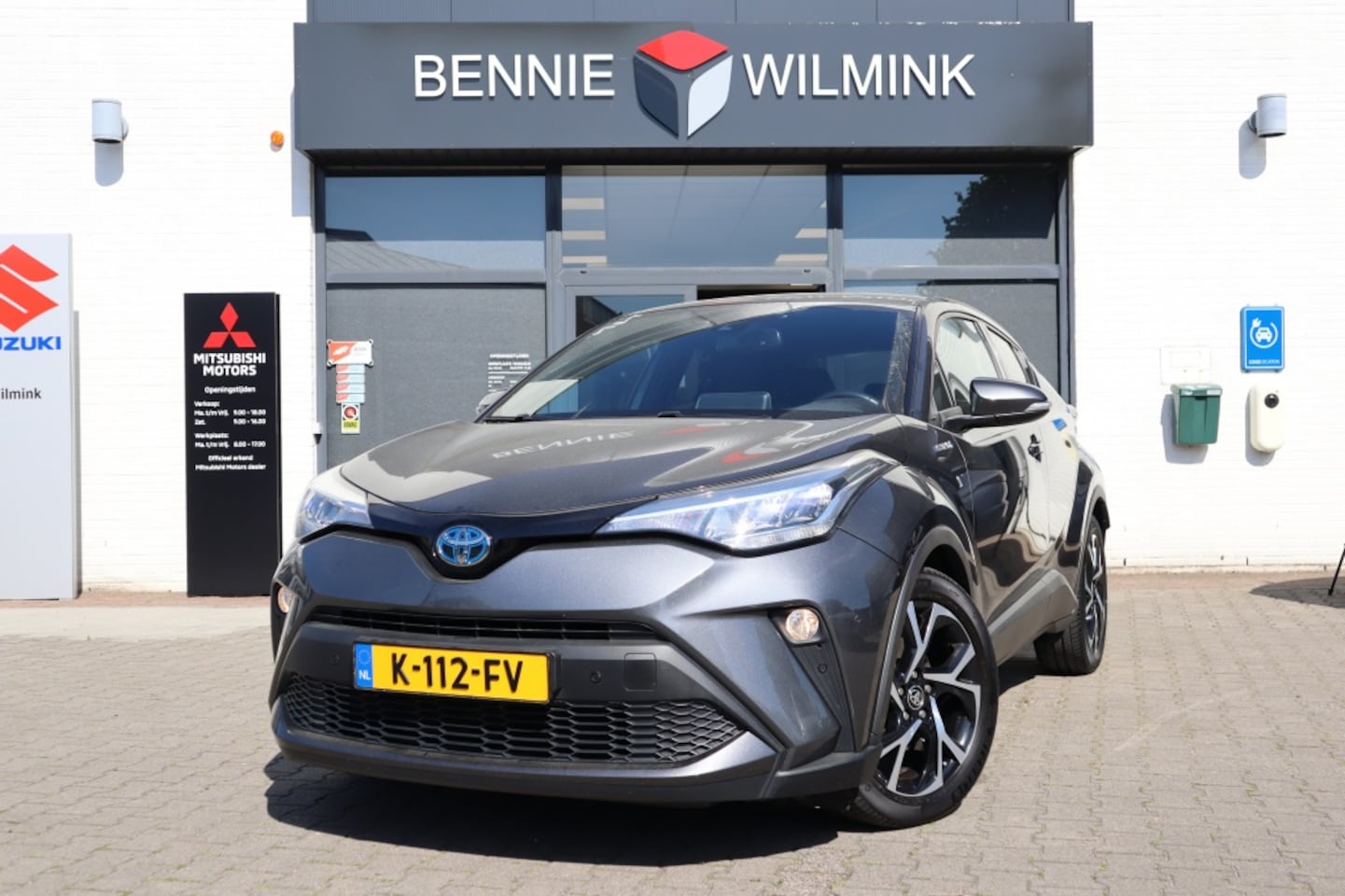 Toyota C-HR - 1.8 Hybrid Dynamic Blindspot/Trekhaak/PDC voor en achter - AutoWereld.nl